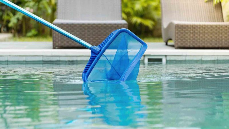 Understanding Comprehensive Pool Cleaning Services